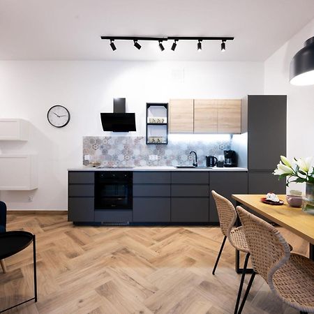 קרקוב Native Apartments Pulaskiego 6 מראה חיצוני תמונה